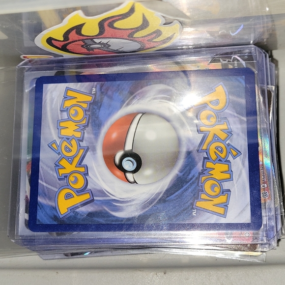 UMBREON • VMax • Trainer Gallery TG23/TG30 - Picture 2 of 2